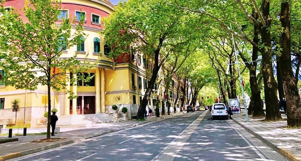 Sot dita pa makina ne Tirane, ja rruget qe jane te bllokuara